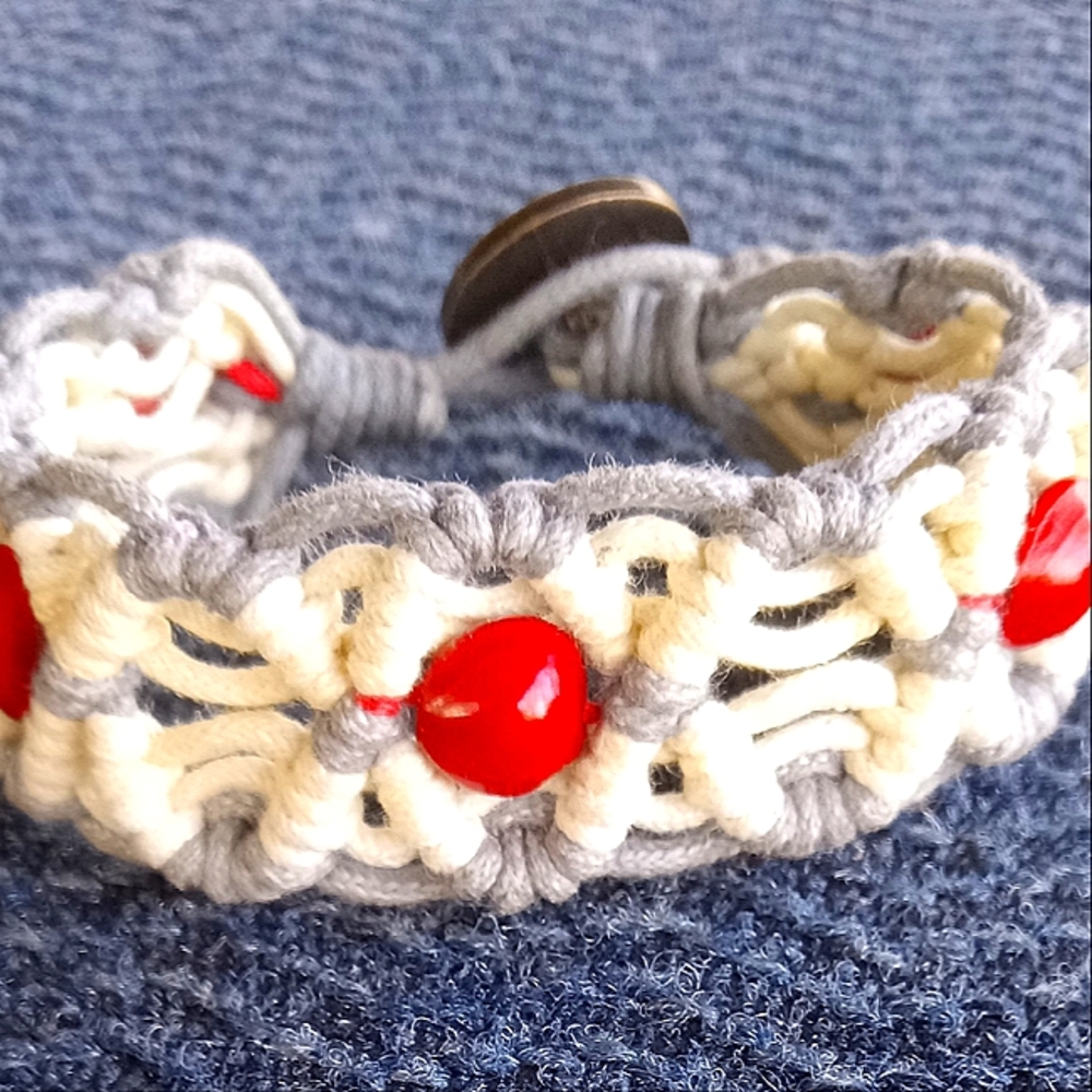 Handmade Beaded Bracelet Cream, Red, Grey (OSU colors) 6 inches, adjustable.